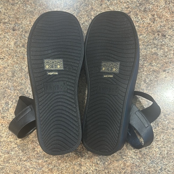 BAMBOO Platform Sandals Black Womens Size 10 Toe And Ankle Straps - Picture 8 of 12